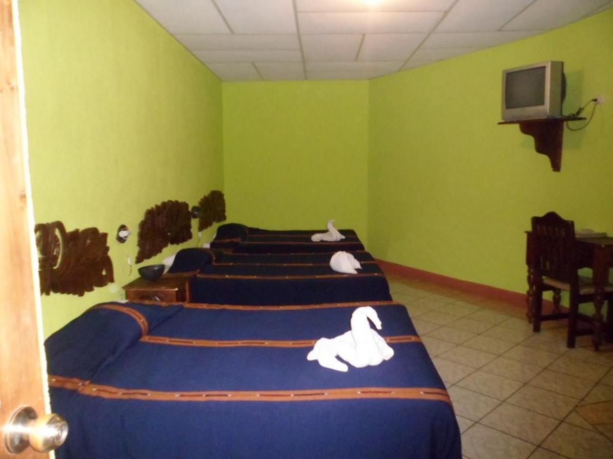 Hoteles Kakchiquel Panajachel Extérieur photo