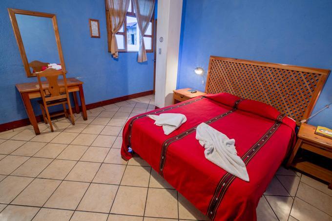 Hoteles Kakchiquel Panajachel Extérieur photo