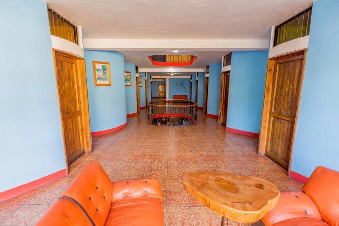 Hoteles Kakchiquel Panajachel Extérieur photo